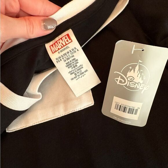 Disney Store Red & Black Marvel Pocket Short Sleeve Tee - Picture 5 of 5